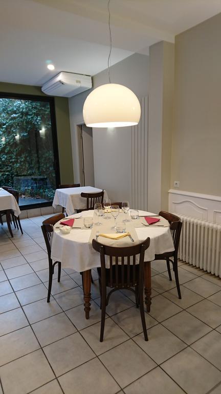 Hôtel de France Objat Buitenkant foto